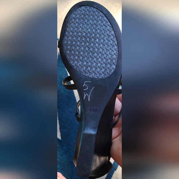 LAUREN Ralph Lauren Women's Meira Wedge Gladiator Sandals Black & GoldSize 8.5 B - Picture 6 of 8